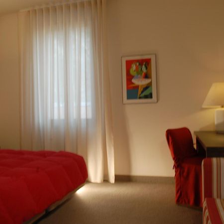 Albergo Al Sole Меццоломбардо Экстерьер фото
